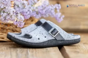 Kapcie zdrowotne filcowe męskie, damskie bez palców PAPS szare