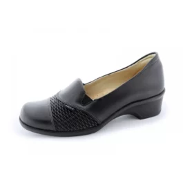 Eleganckie buty damskie na haluksy Kosela z elastyczną wstawką materiału, który dopasuje się do wielkości halluksa. Nie uciska i nie obciera stopy.