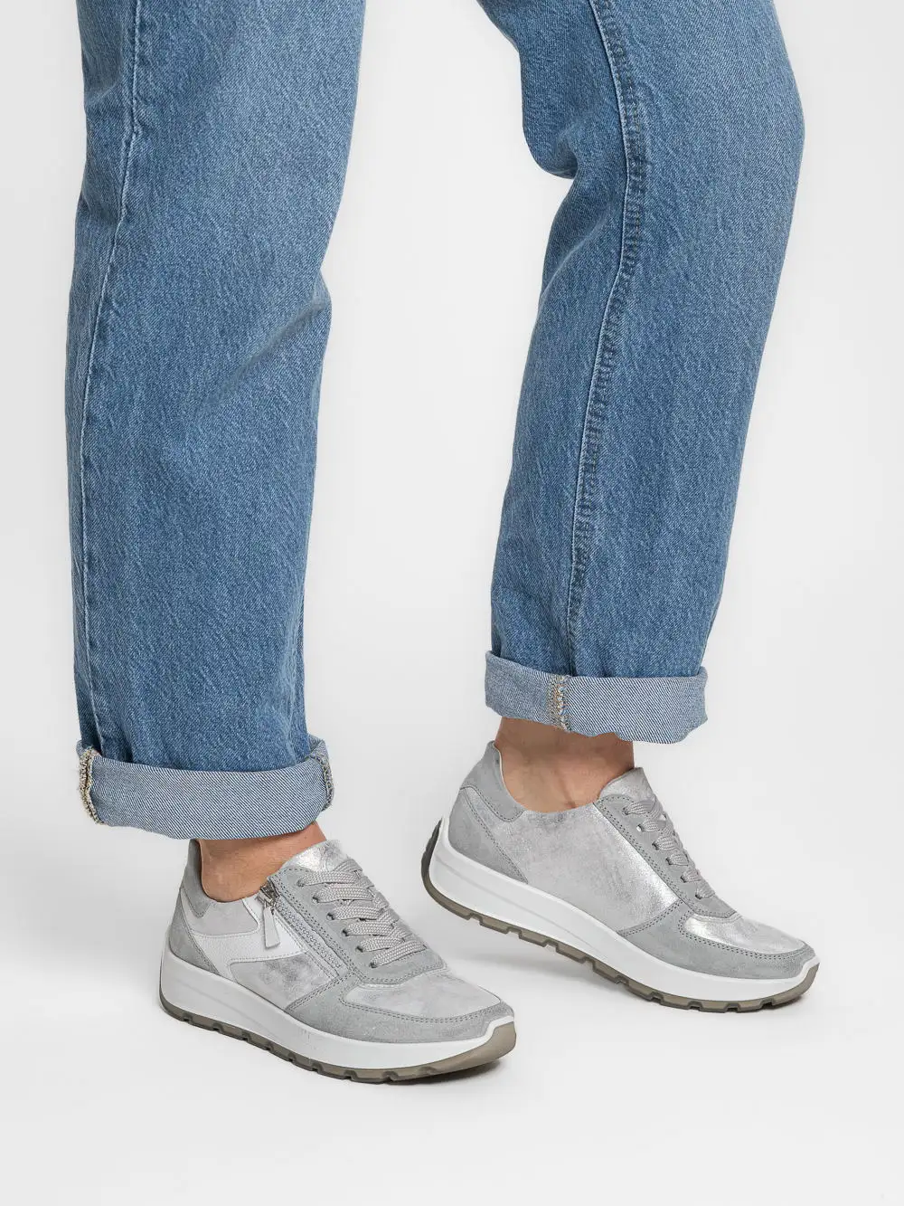 Buty ortopedyczne na płaskostopie Ara New York 12-25112-20 w kolorze szarym