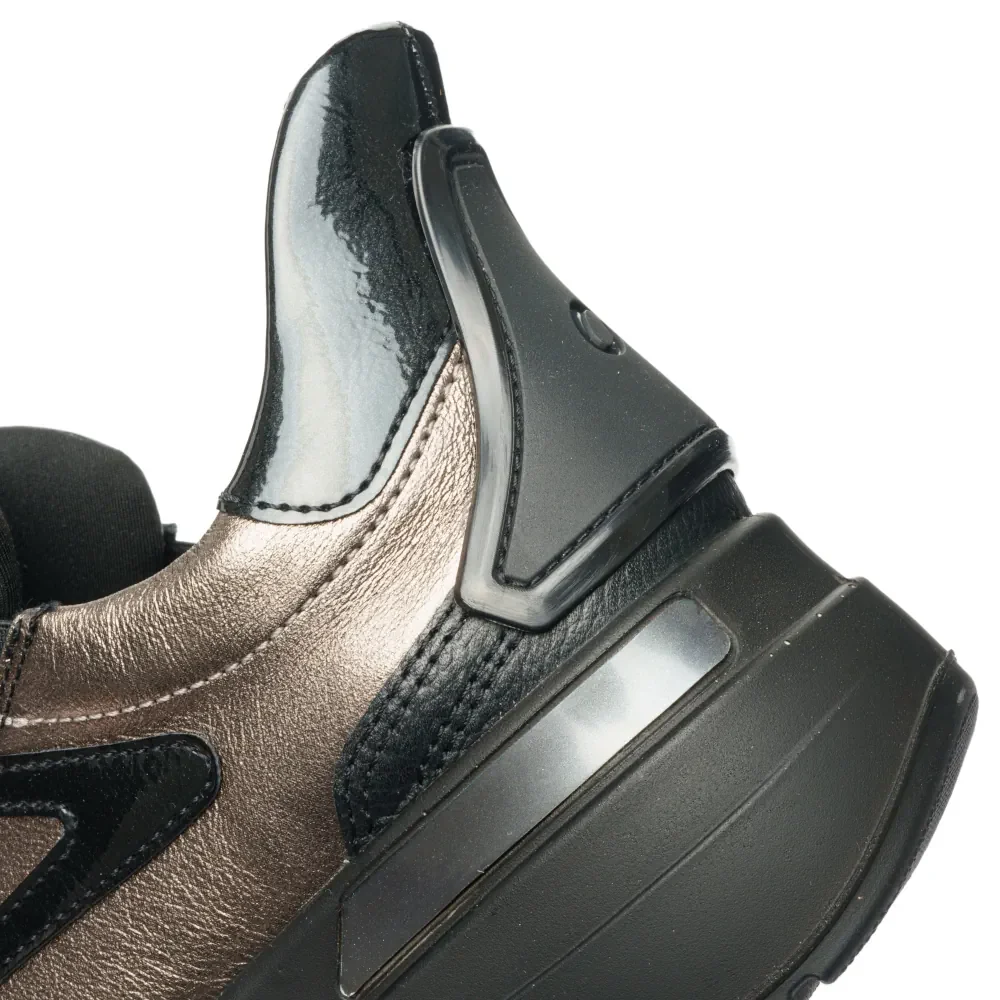 Sneakersy z wyjmowaną wkładką Ara GARDA - czarne z brązowym połyskiem