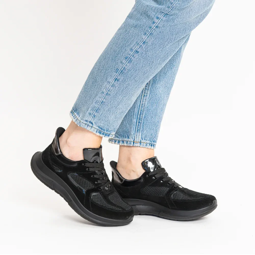 Czarne sneakersy damskie oddychające z siateczką Ara Motion